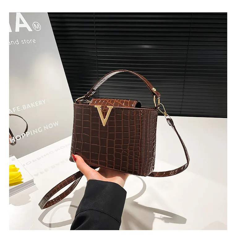 Portable Affordable Luxury Fashion Bag